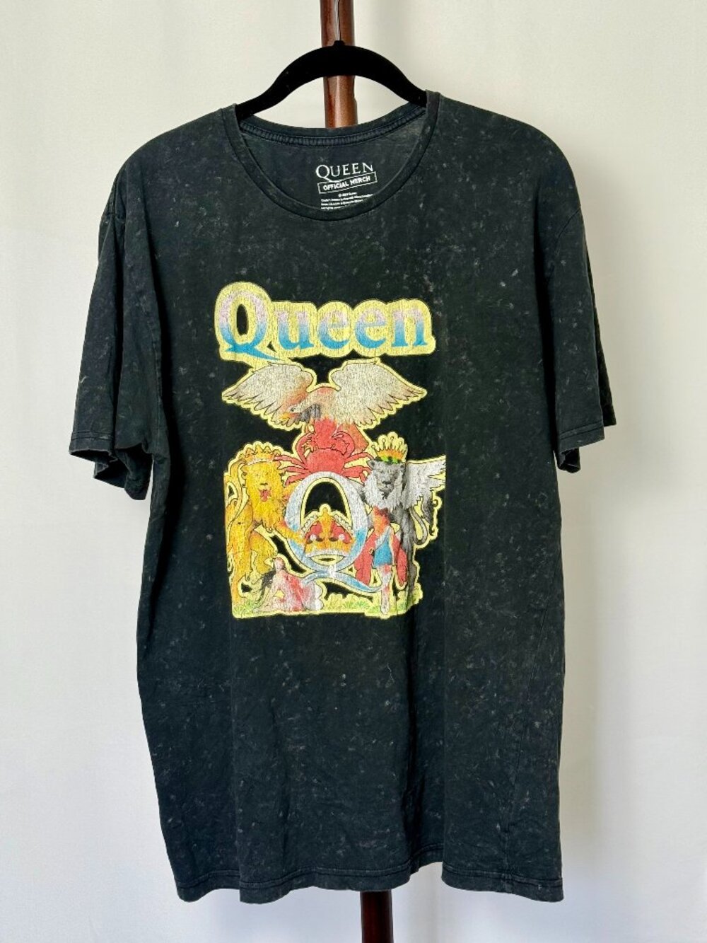 Queen Official Merch Graphic Band Tee Black Vintage Wash | Size L